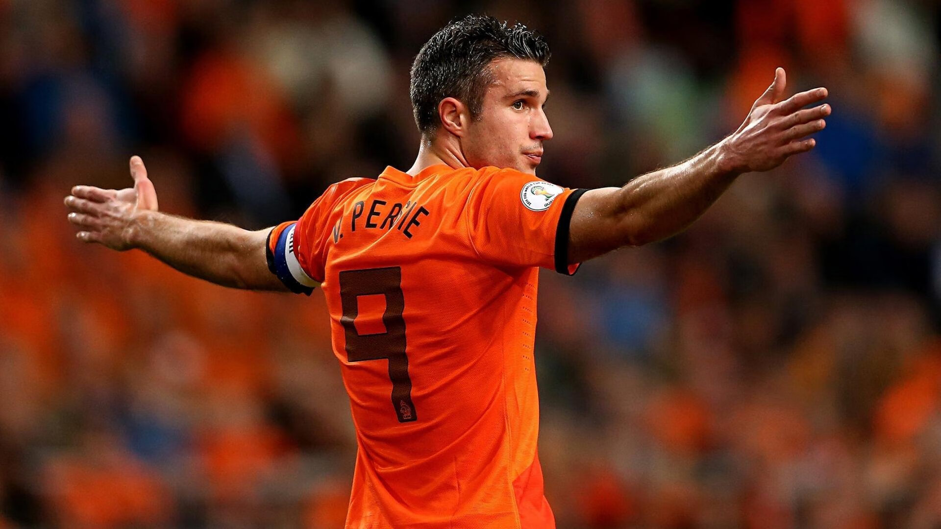 九游体育官网首页-唐纳德·高尔在比赛中展现超凡个人能力，赢得观众赞誉，唐纳德 古尔德